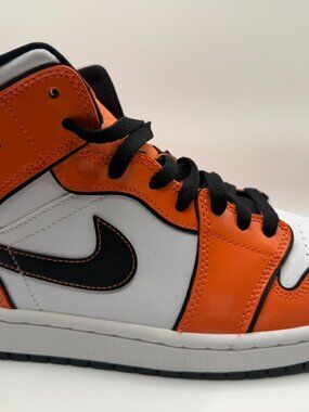 Air Jordan 1 Mid SE Turf Orange Men's 9.5 DD6834-802